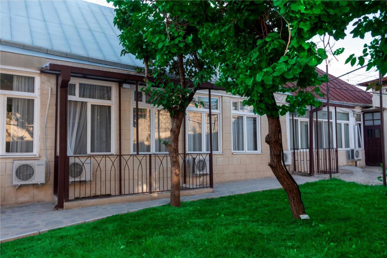 Hotel Tiflis Garden Exterior foto